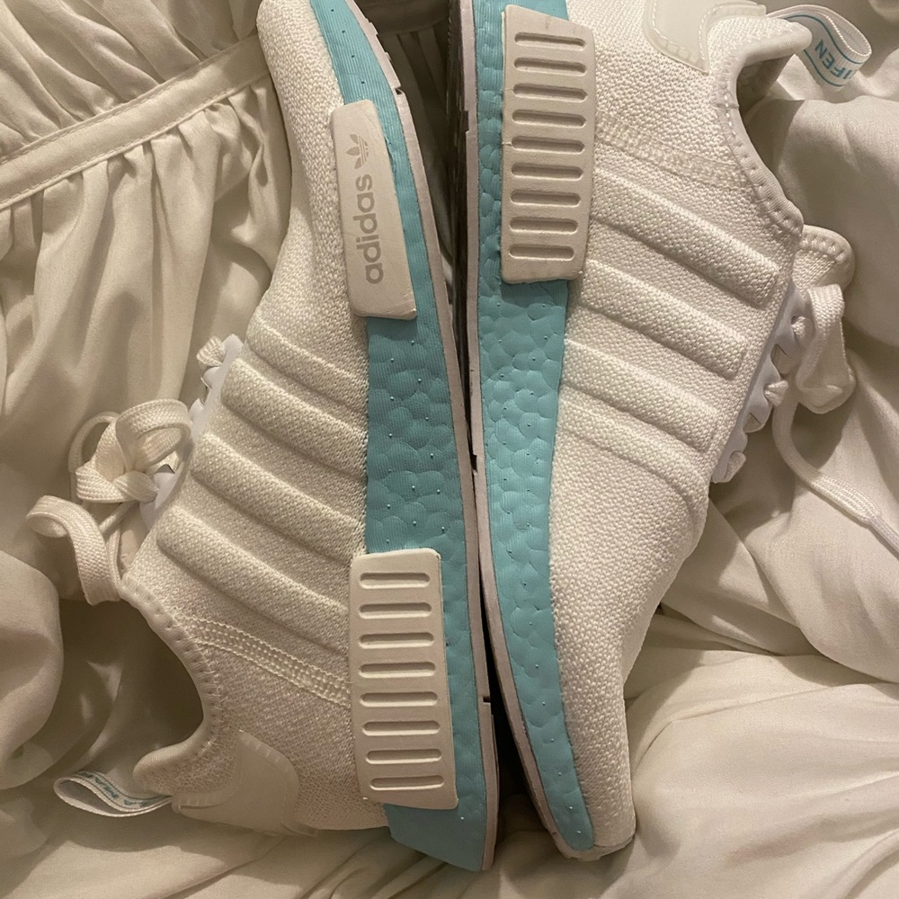 adidas gazelle silver green womens Men's adidas NMD_R1 Shoes Magic Lime GX9536 main image 1